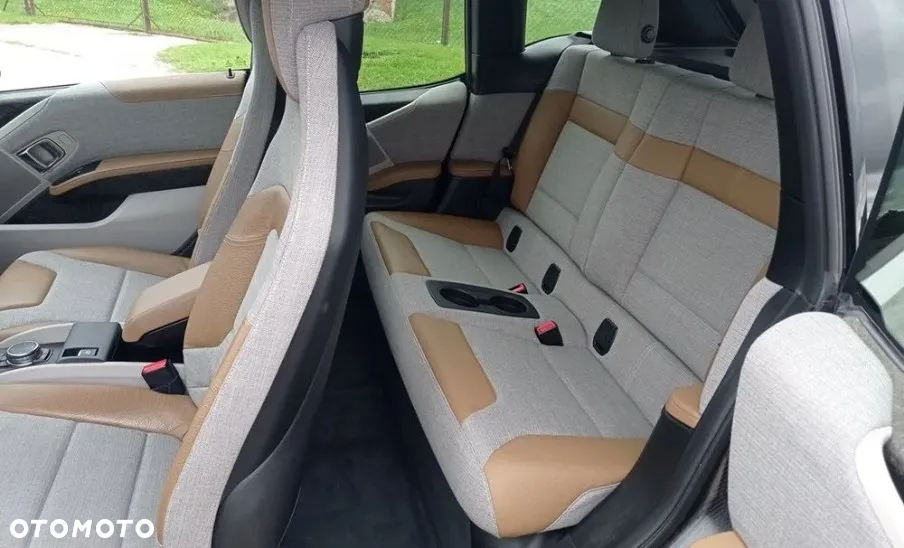 BMW i3 (Range Extender) - 13