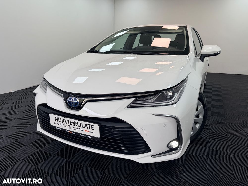 Toyota Corolla 1.8 HSD Business - 3