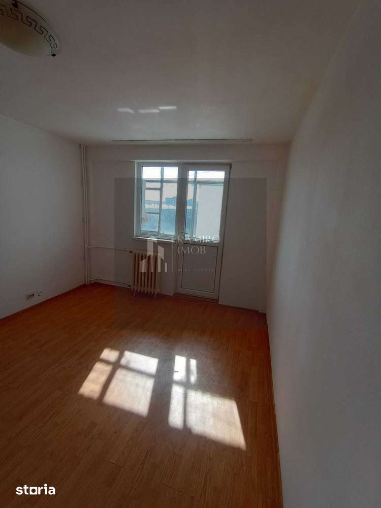 Living area of Apartament 2 bedroom in Strada Huedin