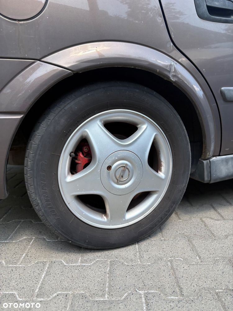 Opel Astra 1.6 - 10