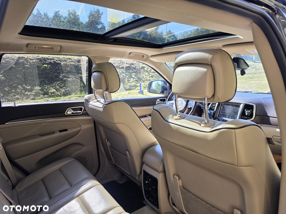 Jeep Grand Cherokee - 13