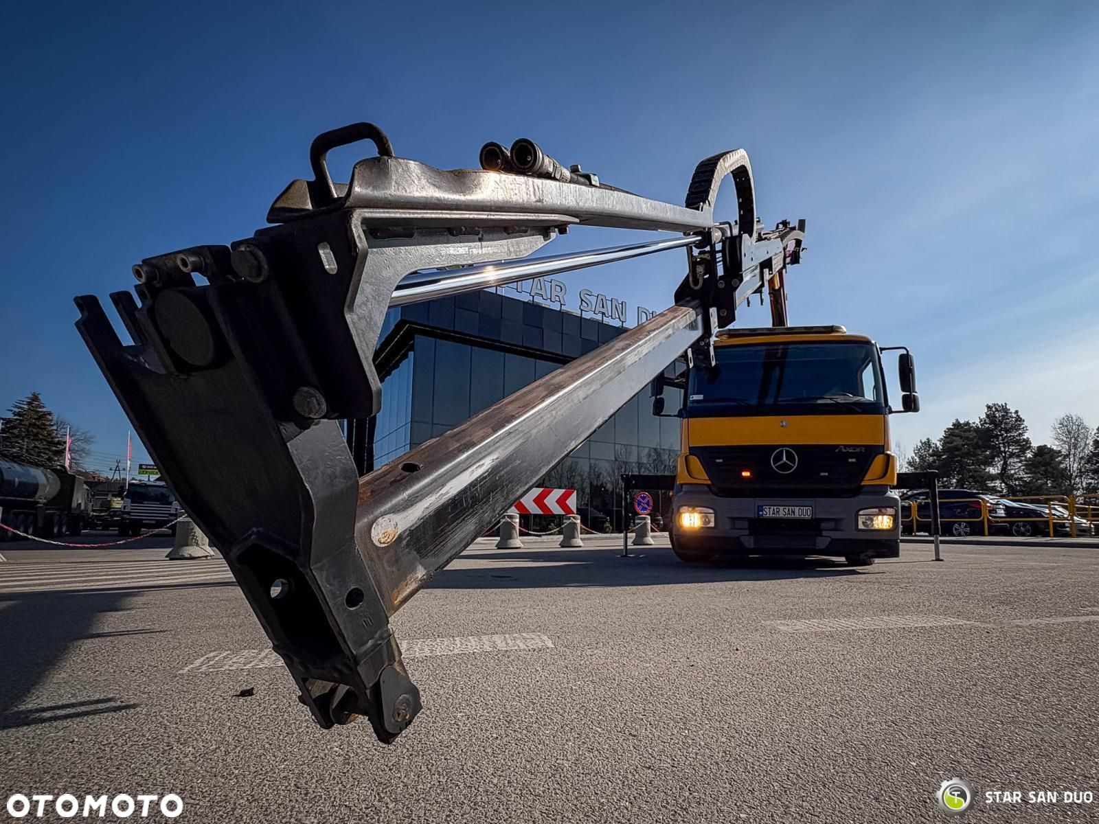 Mercedes-Benz AXOR 1824 4x2 HMF 975 HDS Żuraw Wywrotka Rotator - 27