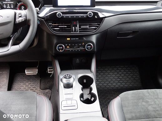 Ford Kuga 2.0 EcoBlue AWD ST-Line X - 13