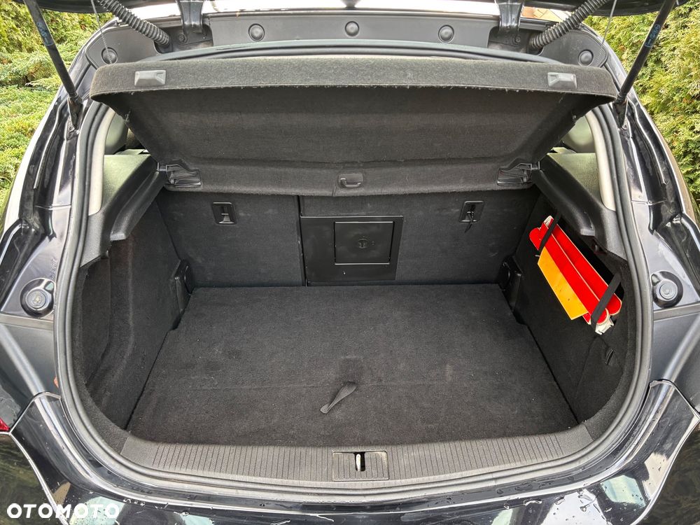 Opel Astra 2.0 CDTI DPF Cosmo - 13