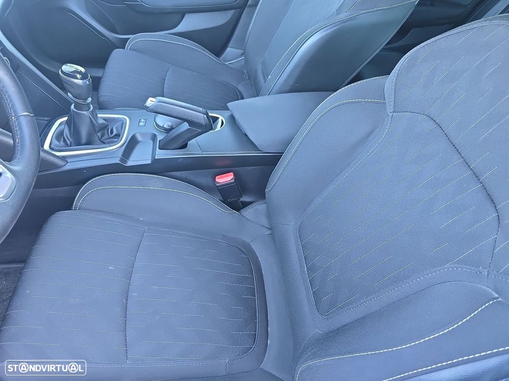 Renault Mégane 1.5 Blue dCi Limited - 7