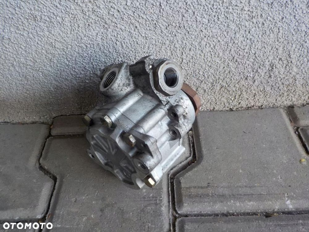 VW T4 1.9 TD 90-95 POMPA WSPOMAGANIA KIER - 3