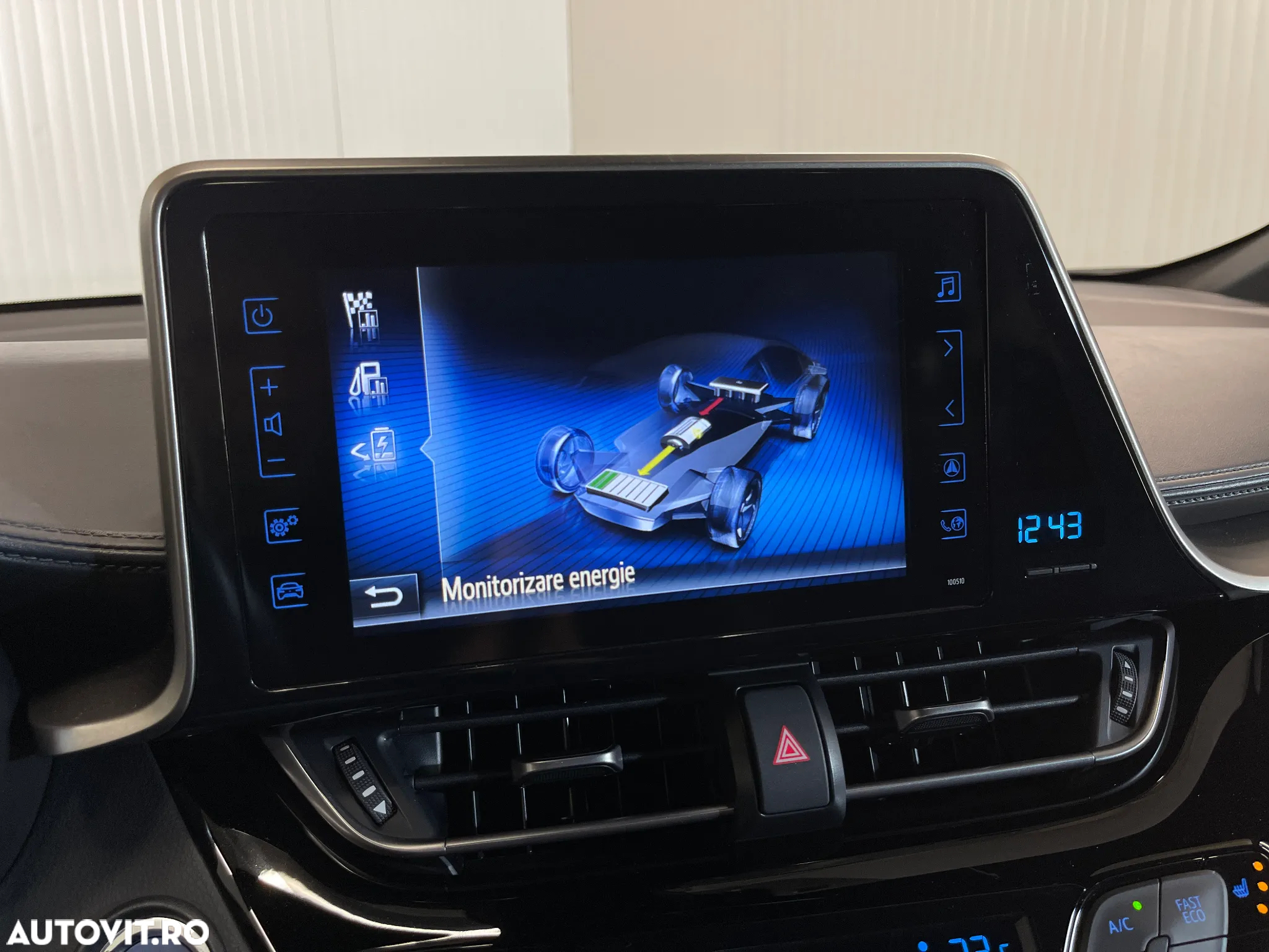Toyota C-HR 1.8 HSD 122 CP 4x2 CVT C-lassy - 15