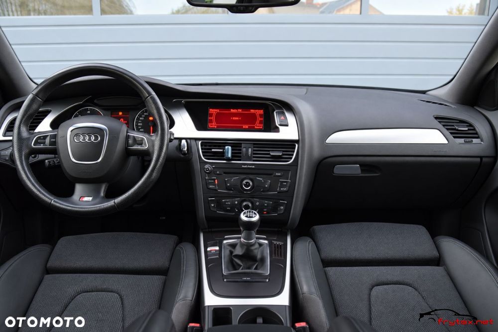 Audi A4 Limousine - 31