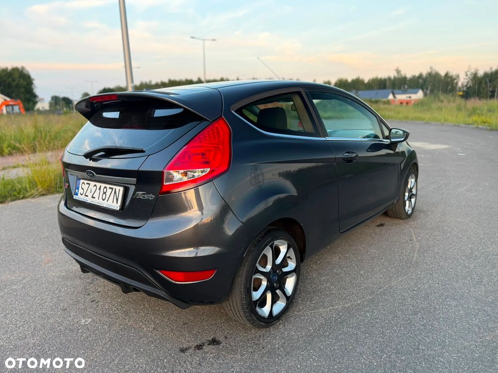 Ford Fiesta 1.6 TDCi Titanium - 4