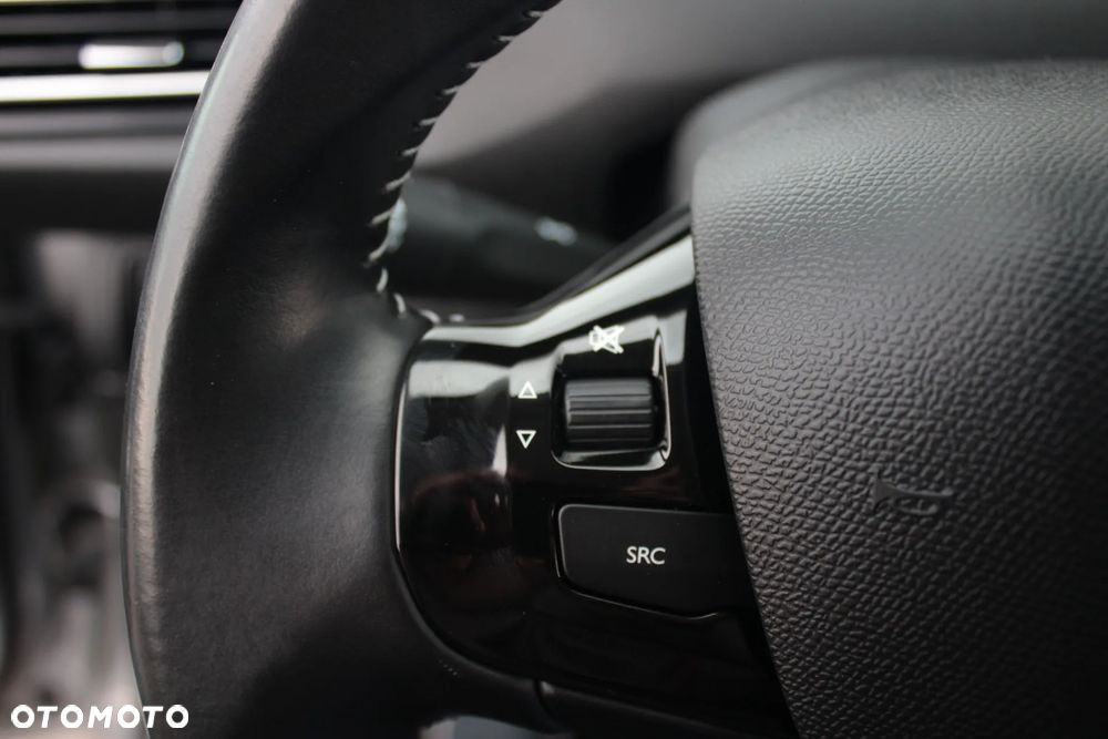 Peugeot 308 1.2 PureTech Active S&S - 21