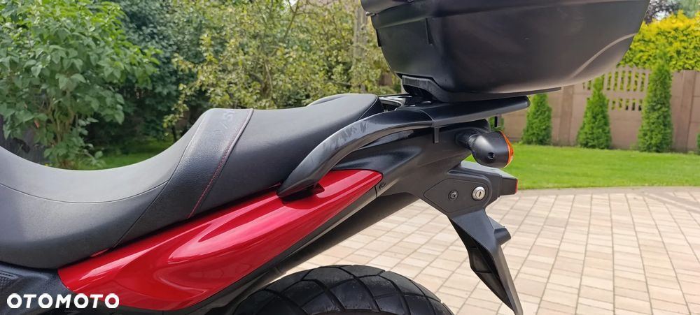 Suzuki V-STROM - 35