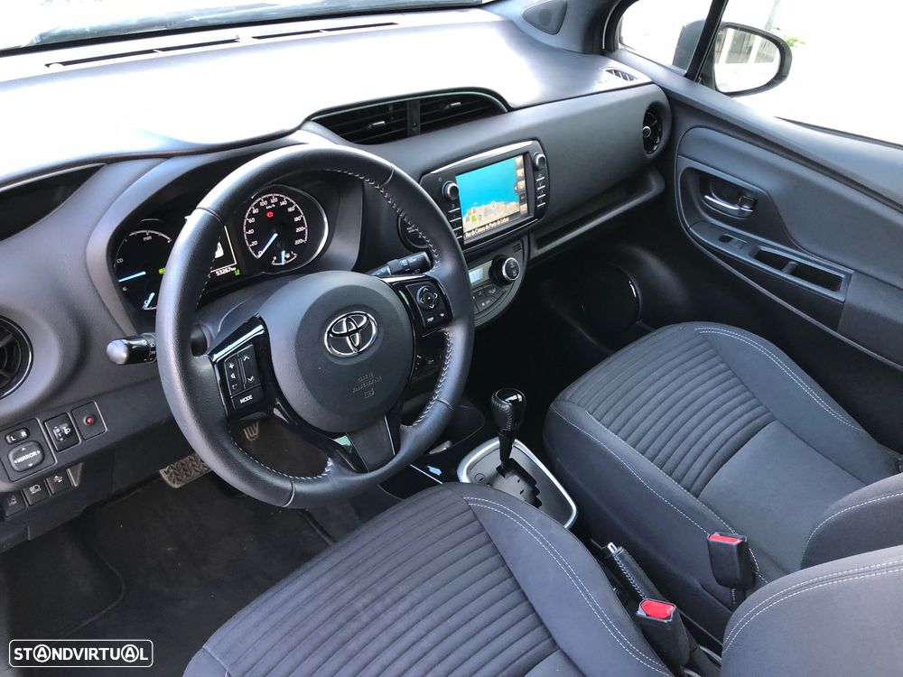 Toyota Yaris 1.5 HSD Square Collec.White - 26