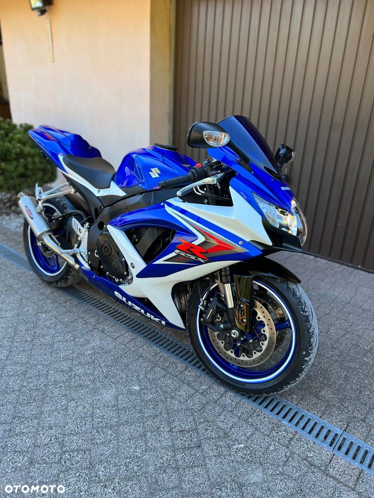 Suzuki GSX-R - 1