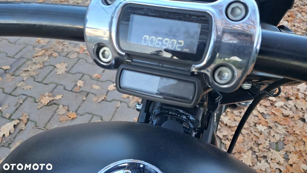 Harley-Davidson Softail Breakout - 13