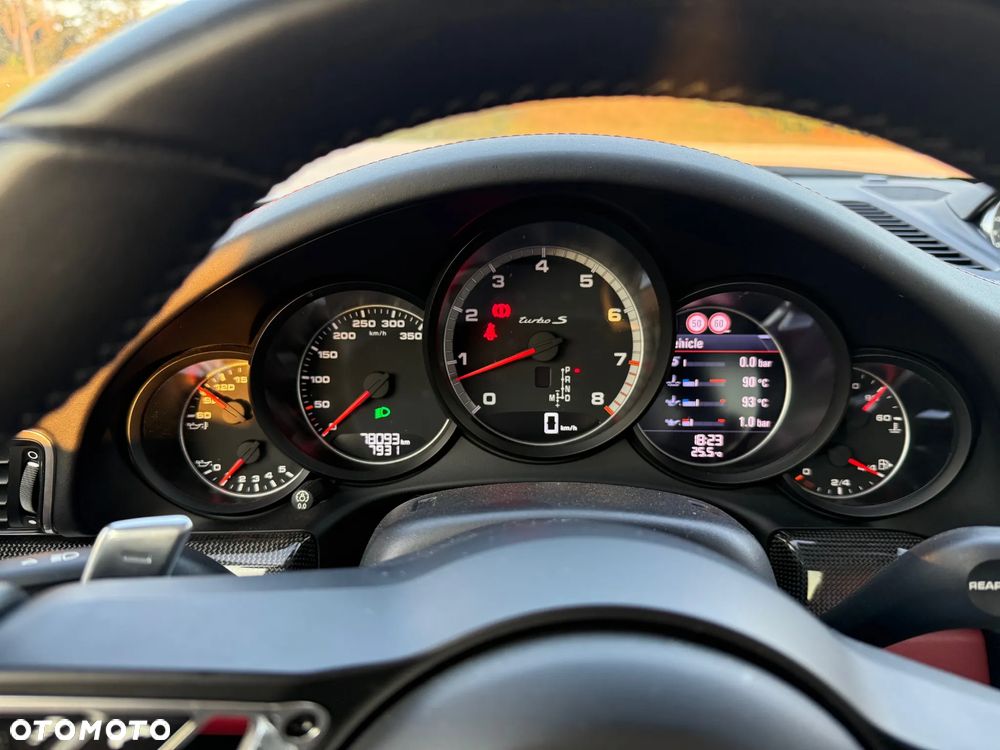 Porsche 911 - 22