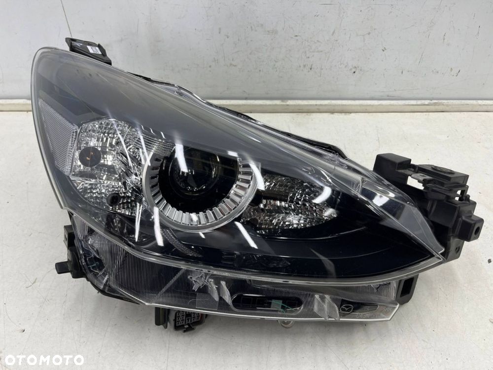 Lampa reflektor Mazda 2 III LIFT DJ DL 2019r.- PRAWA przednia LED prawy przód 13 pin d43n-51030 - 1