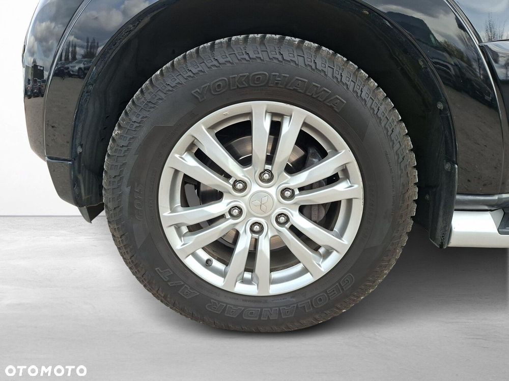 Mitsubishi Pajero 3.2 DID Instyle - 10