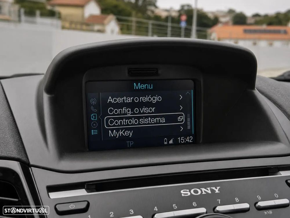 Ford Fiesta 1.6 EcoBoost c/ Pack Pele Desportiva ST - 37