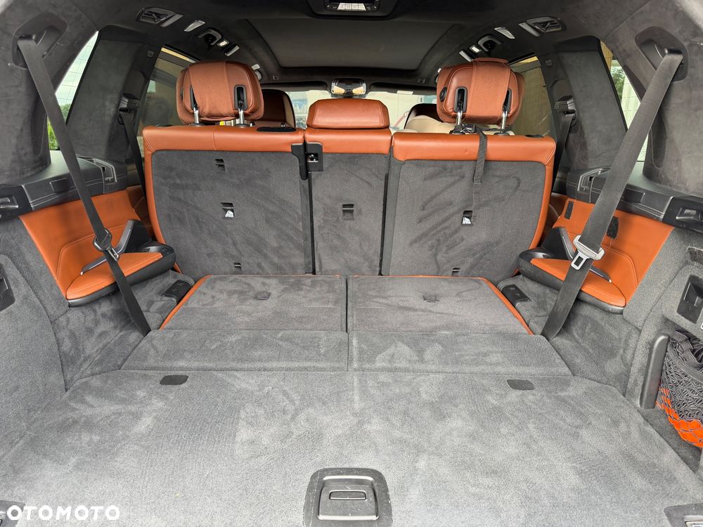 BMW X7 - 36