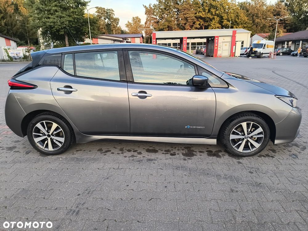 Nissan Leaf 40kWh N-Connecta - 1