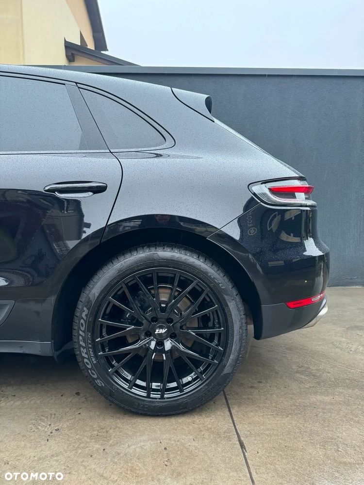 Porsche Macan - 16