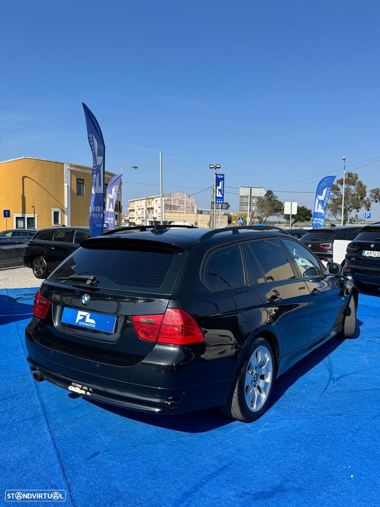 BMW 320 d Navigation Sport - 10