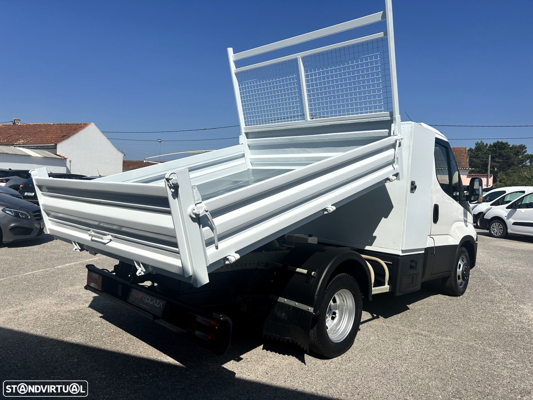 Iveco Daily 35C13 RODADO DUPLO BASCULANTE - 30