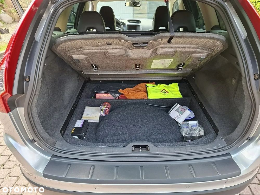 Volvo XC 60 D5 AWD - 12
