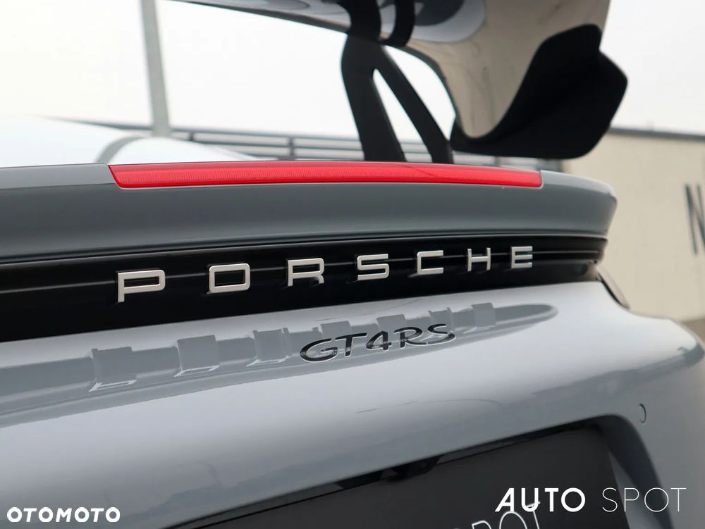 Porsche 718 Cayman GT4 RS - 8