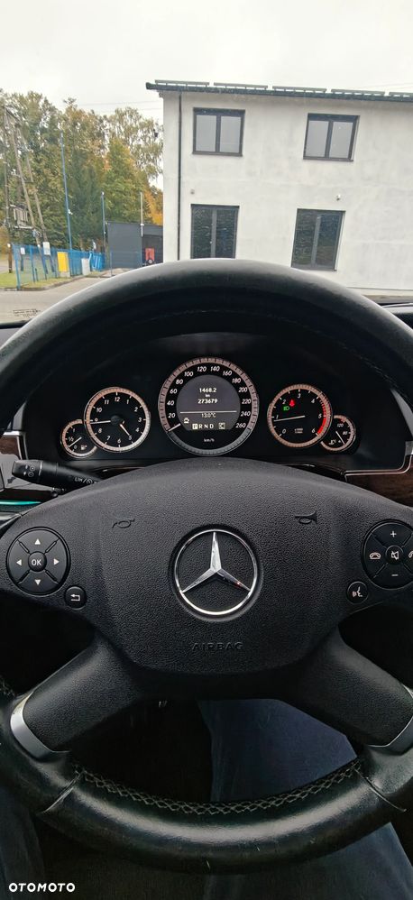 Mercedes-Benz Klasa E 220 CDI BlueEff - 20
