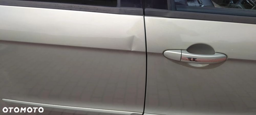 Ford S-Max - 15
