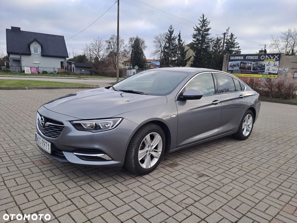 Opel Insignia - 1
