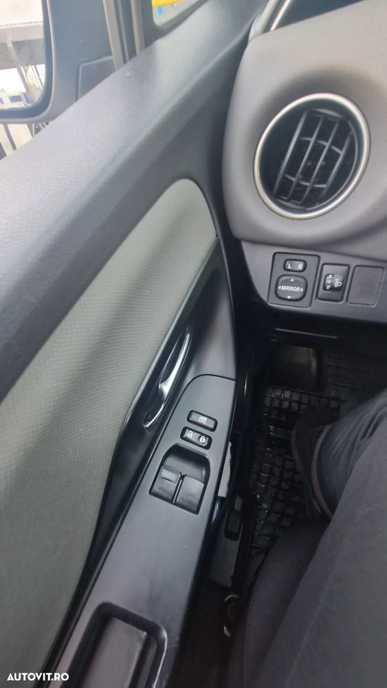 Toyota Yaris 1.5 VVT-i HSD Terra - 16