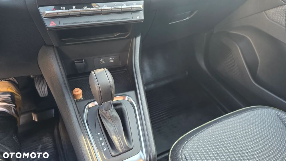 Renault Captur 1.3 TCe mHEV Techno EDC - 24