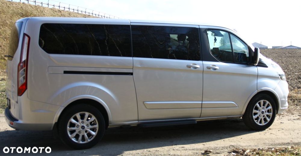 Ford Tourneo Custom 2.0 EcoBlue L2 Titanium - 10