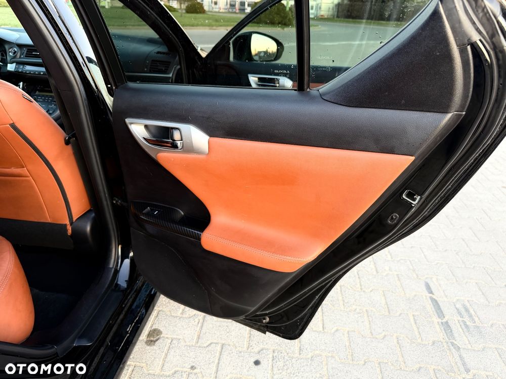 Lexus CT 200h F Sport - 19