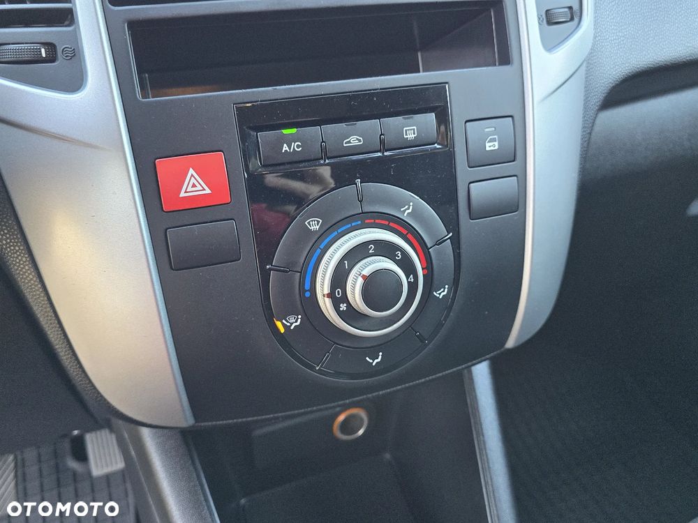 Kia Venga 1.4 M - 21