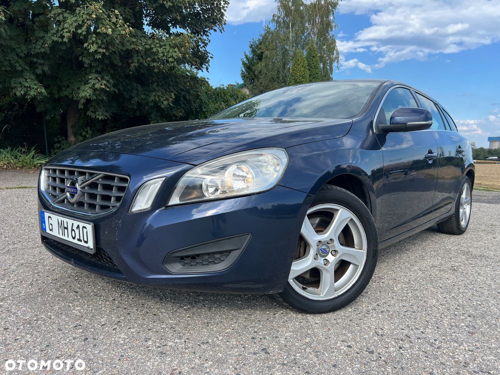 Volvo V60 D5 Momentum - 10