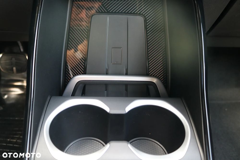 BMW iX2 eDrive20 66.5kWh M Sport Edition - 14