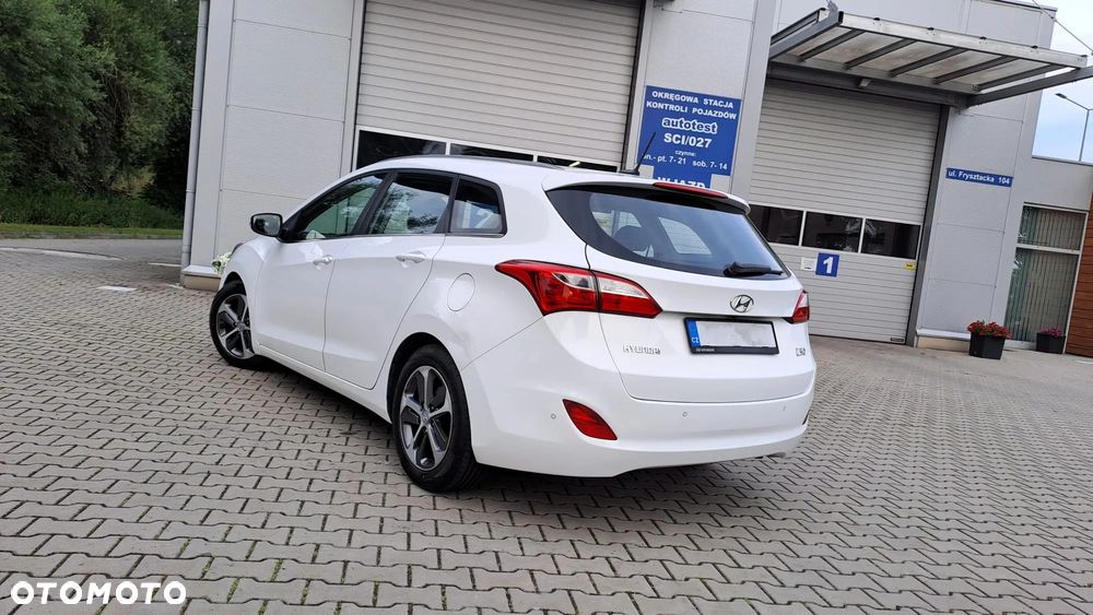 Hyundai i30 1.6 GDI Premium - 20