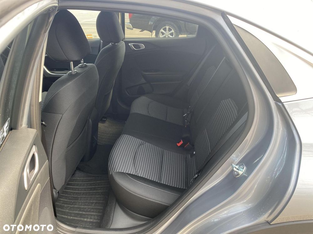 Kia XCeed 1.5 T-GDI M - 11