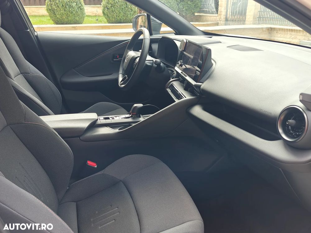 Toyota C-HR 1.8 HEV 140 CP 4x2 CVT Dynamic - 9