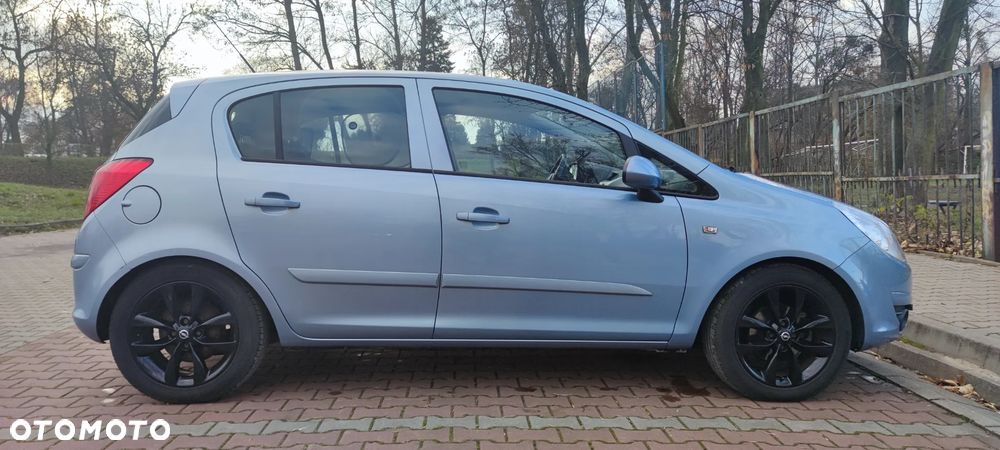 Opel Corsa 1.4 16V Cosmo - 13