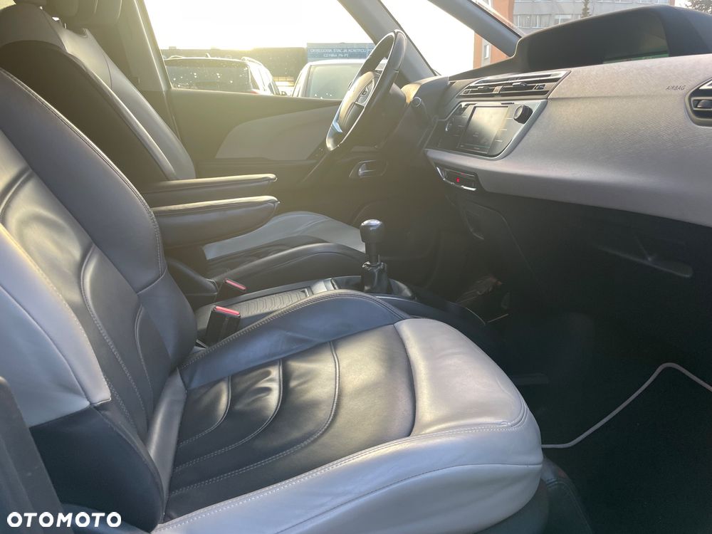 Citroën C4 Picasso 1.2 PureTech Exclusive - 25