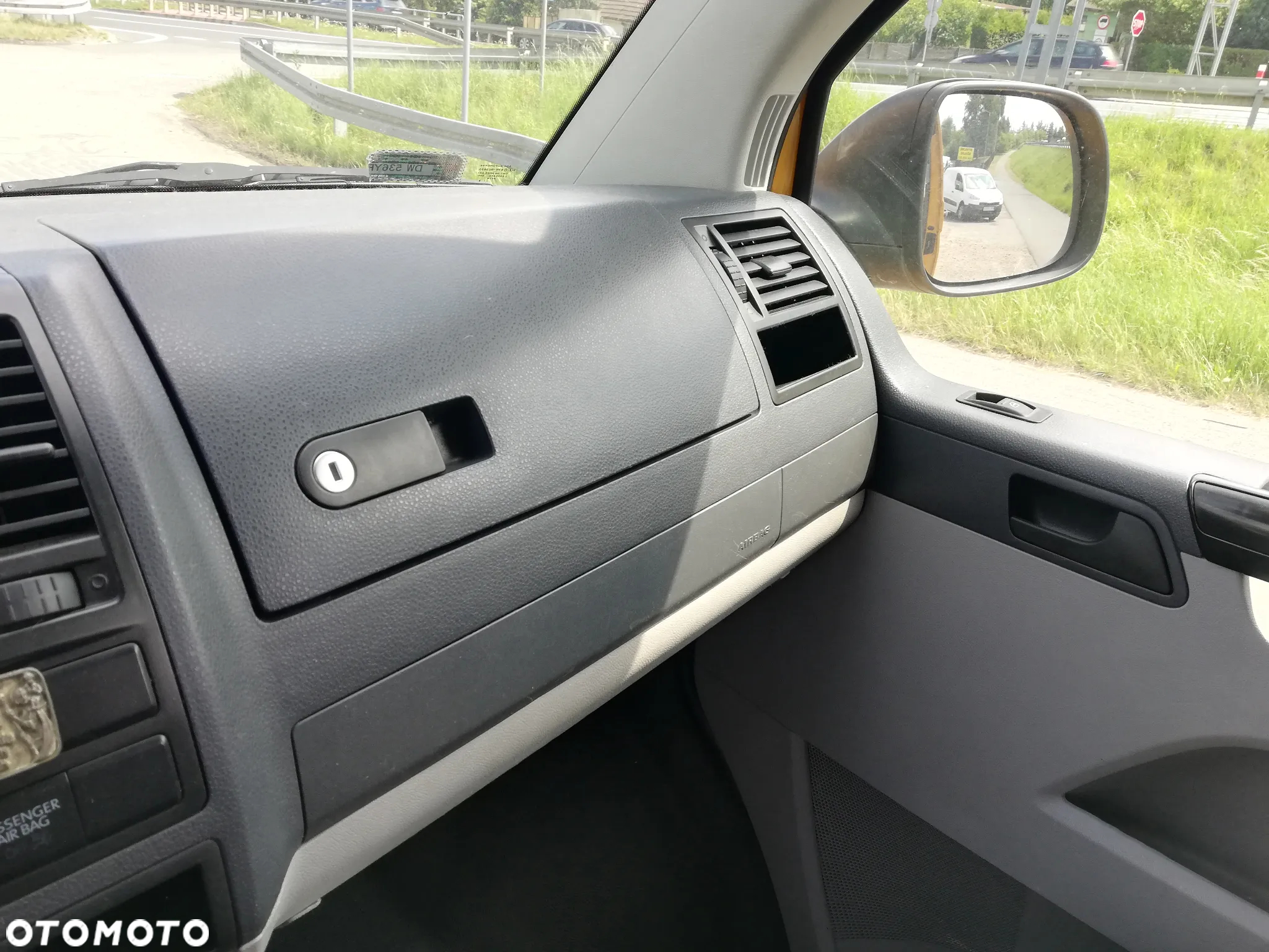 Volkswagen Caravelle TDI L1 Comfortline - 24