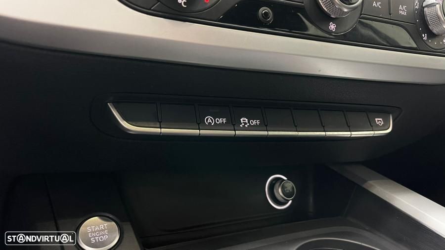 Audi A4 Avant 2.0 TDI Business Line - 17