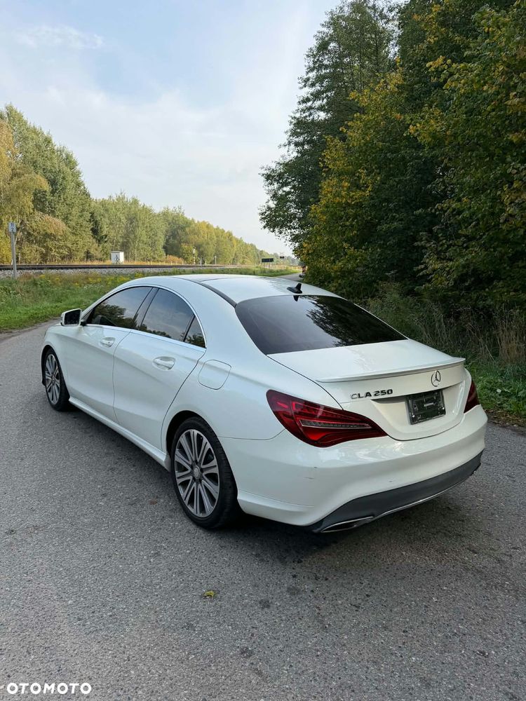 Mercedes-Benz CLA - 17