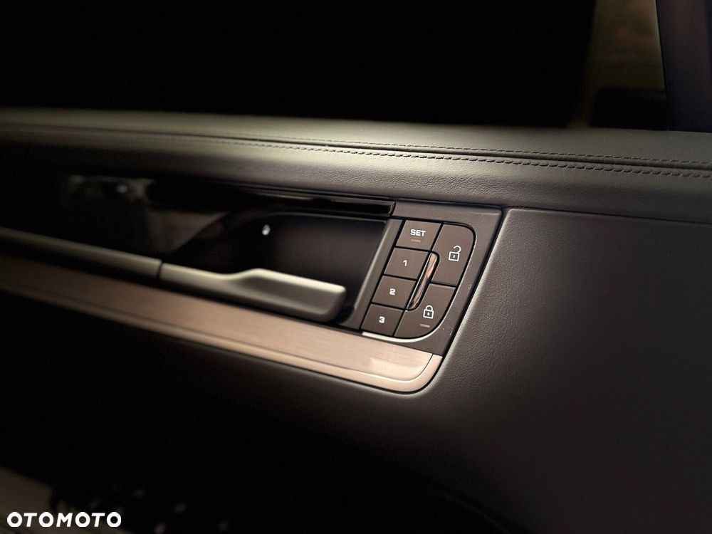 Porsche Cayenne - 28