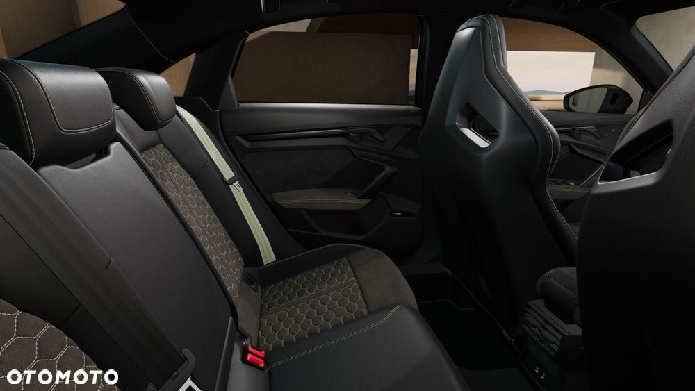 Audi RS3 Limousine - 10