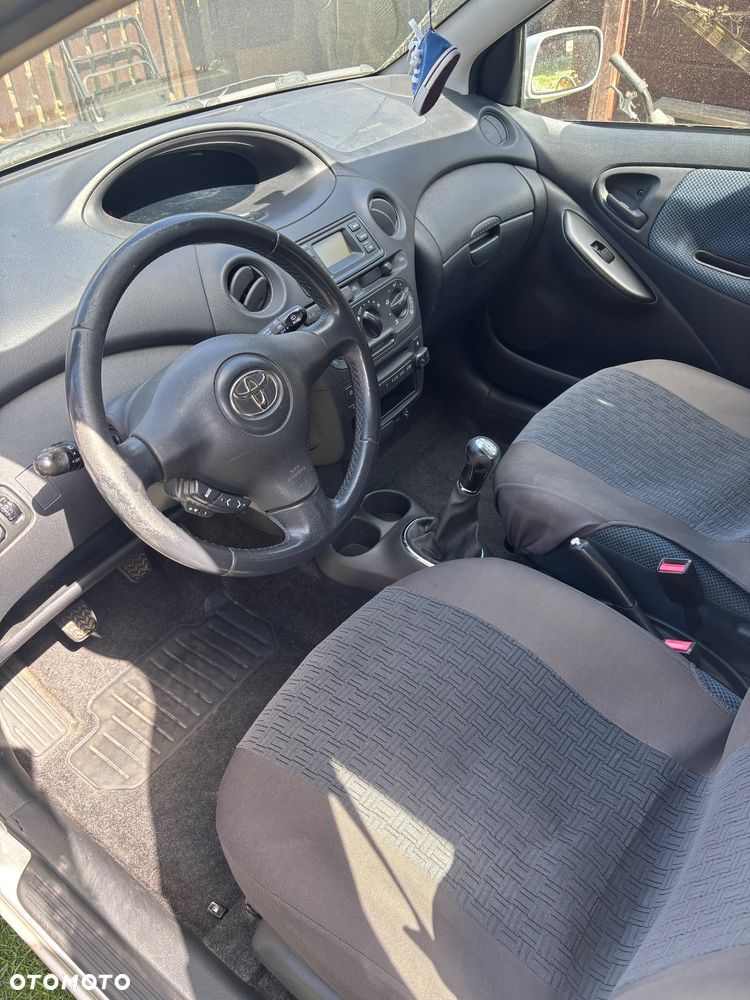 Toyota Yaris 1.4 D-4D Base - 7